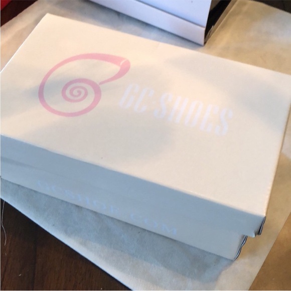 🌟G. C. Shoes Quilted Studded slip on chunky heel sandals storage bags & box - Picture 15 of 16